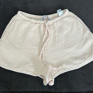 Zara beige color shorts